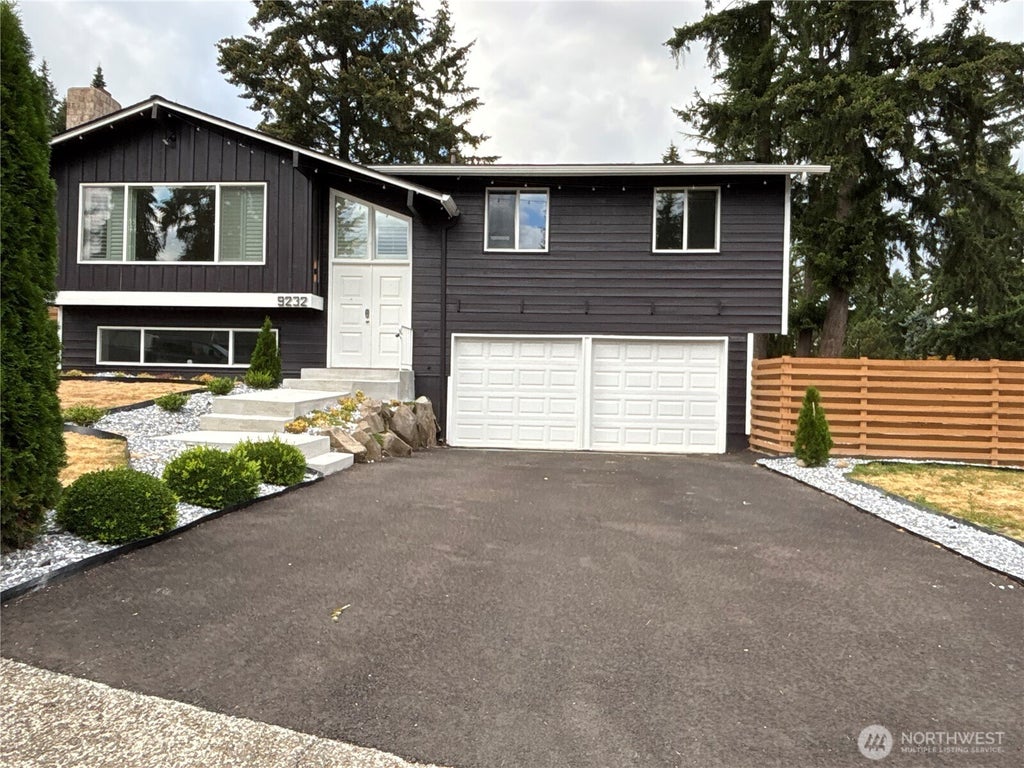 Photo of 9232 139th Street, Kirkland, WA 98034 (MLS # 2573780)