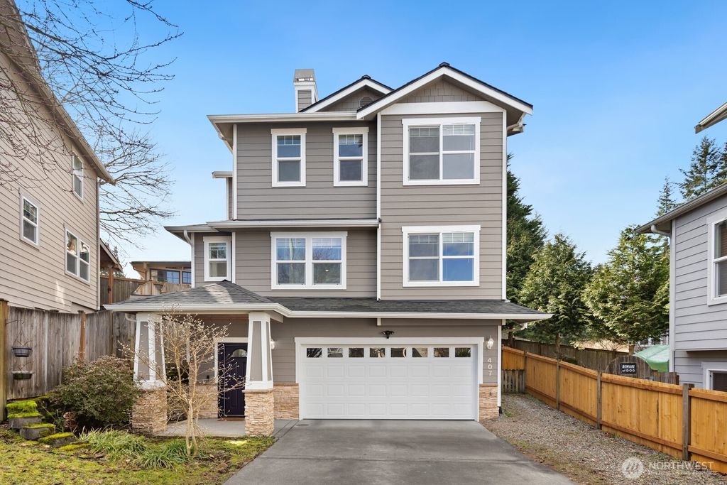 Photo of 407 46th Street SE, Everett, WA 98203 (MLS # 2340865)