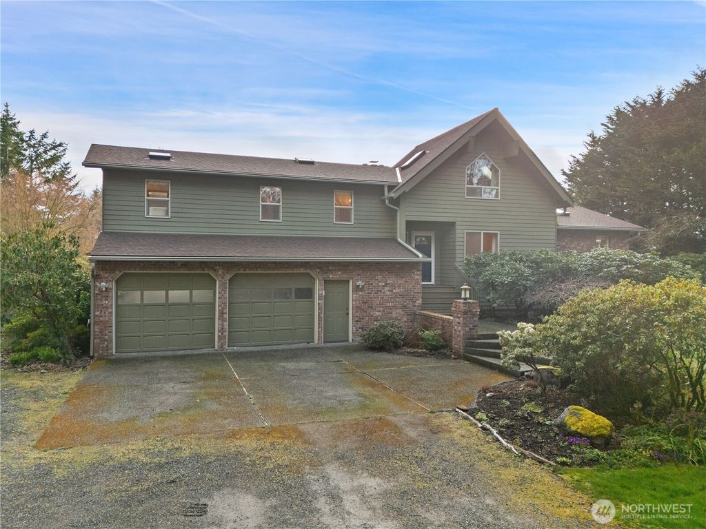 Photo of 520 Grandview Drive, Sequim, WA 98382 (MLS # 2488809)