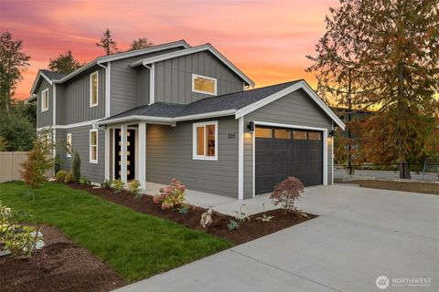 Photo of 225 N 54th Place, Mount Vernon, WA 98273 (MLS # 2406376)