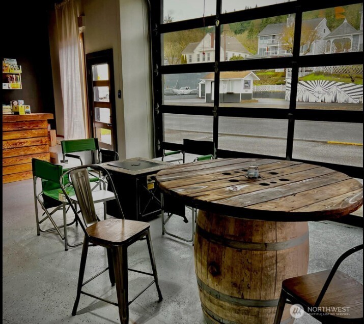 255 Market Boulevard N A&B