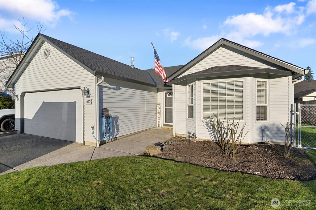 Photo of 1607 SW 2ND Avenue, Battle Ground, WA 98604 (MLS # 2470250)