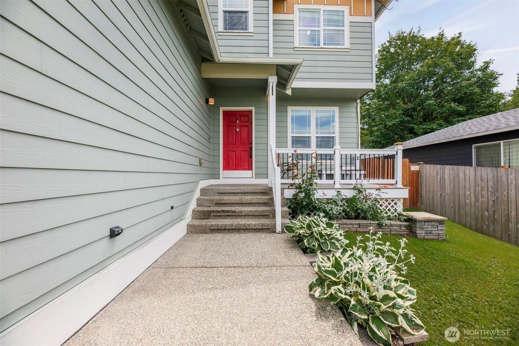 Photo of 7604 88th Place NE, Marysville, WA 98270 (MLS # 2386826)