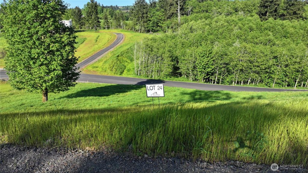 Photo of 0 Sundance Court #24, Kalama, WA 98625 (MLS # 2521208)