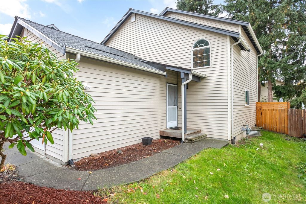Photo of 805 Nevada Street, Bellingham, WA 98229 (MLS # 2479504)