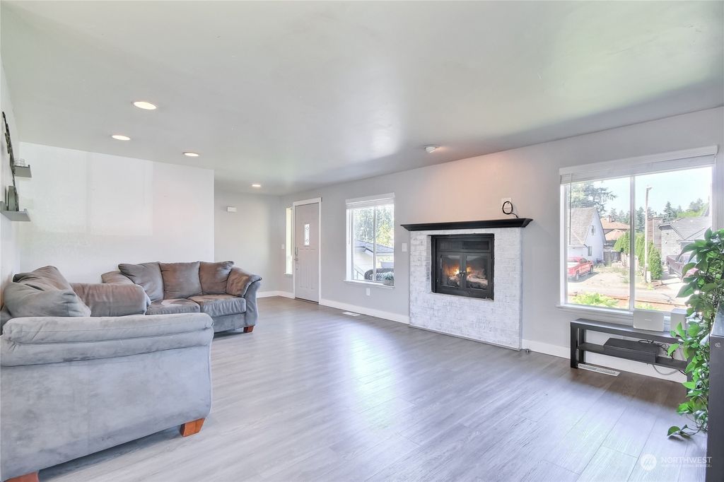 Photo of 26006 186th Place SE, Covington, WA 98042 (MLS # 2074638)