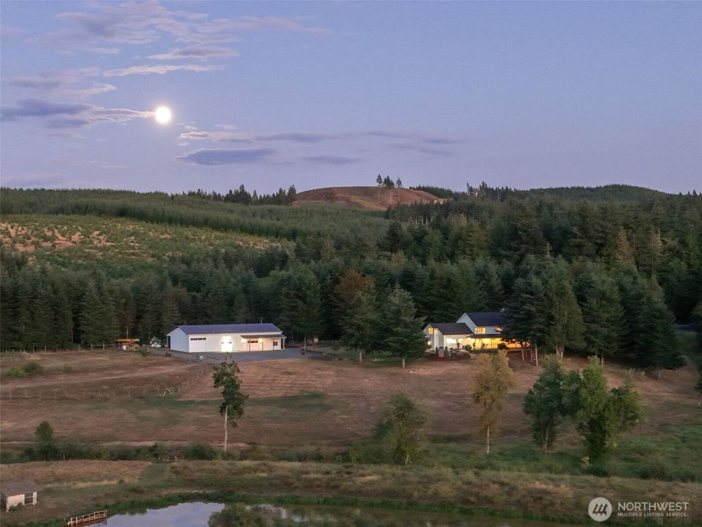 Photo of 437 Ingalls Road, Rochester, WA 98579 (MLS # 2524844)