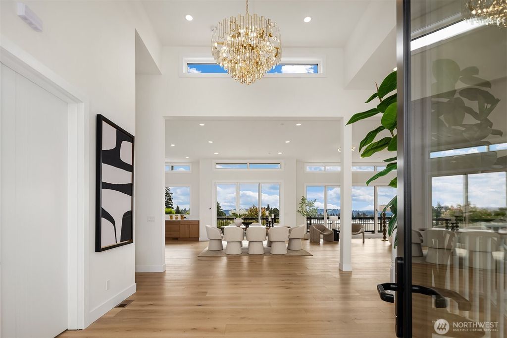 Photo of 1810 91st Place NE, Clyde Hill, WA 98004 (MLS # 2510602)