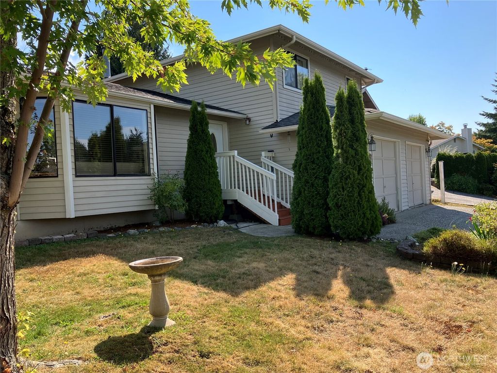 Photo of 8929 48th Place W, Mukilteo, WA 98275 (MLS # 2385501)