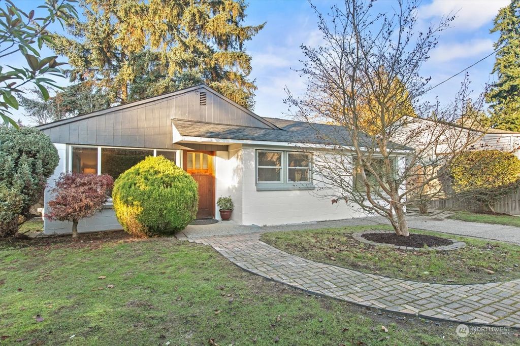 Photo of 1320 N 188th Street, Shoreline, WA 98133 (MLS # 2179894)