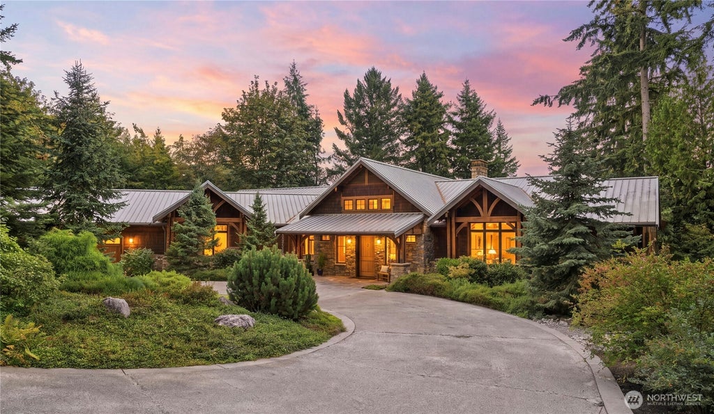 Photo of 21241 SE 40th Street, Sammamish, WA 98075 (MLS # 2578244)