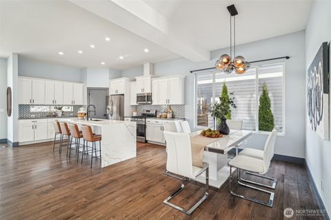 121 Palisades Place Pacific WA 98047