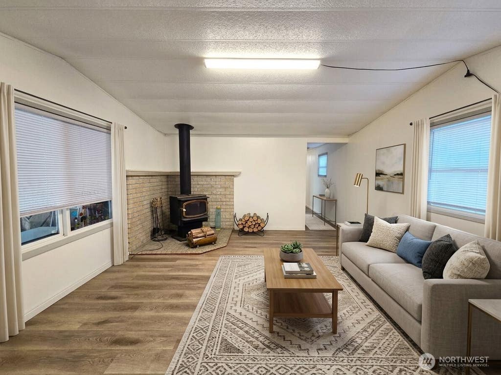 Photo of 5220 176th St ST SW #85, Lynnwood, WA 98037 (MLS # 2569579)