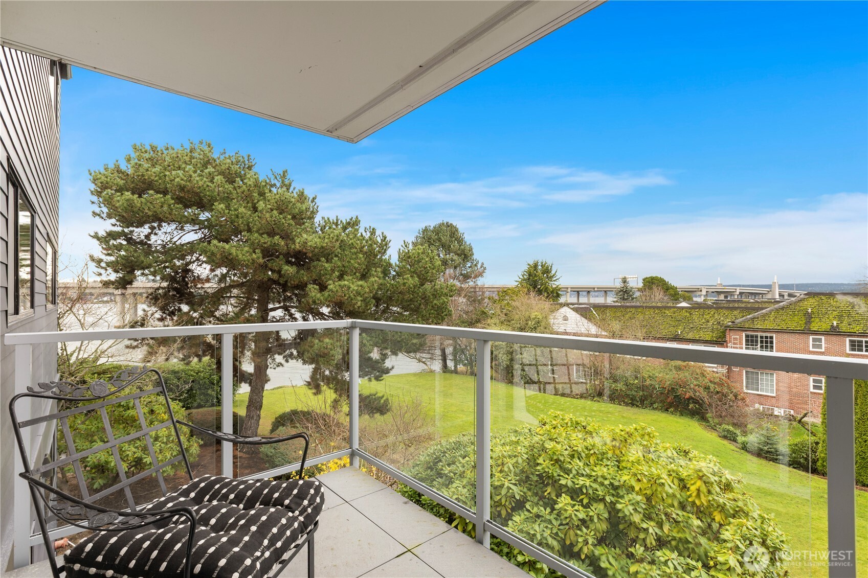 2501 Canterbury Lane E 306