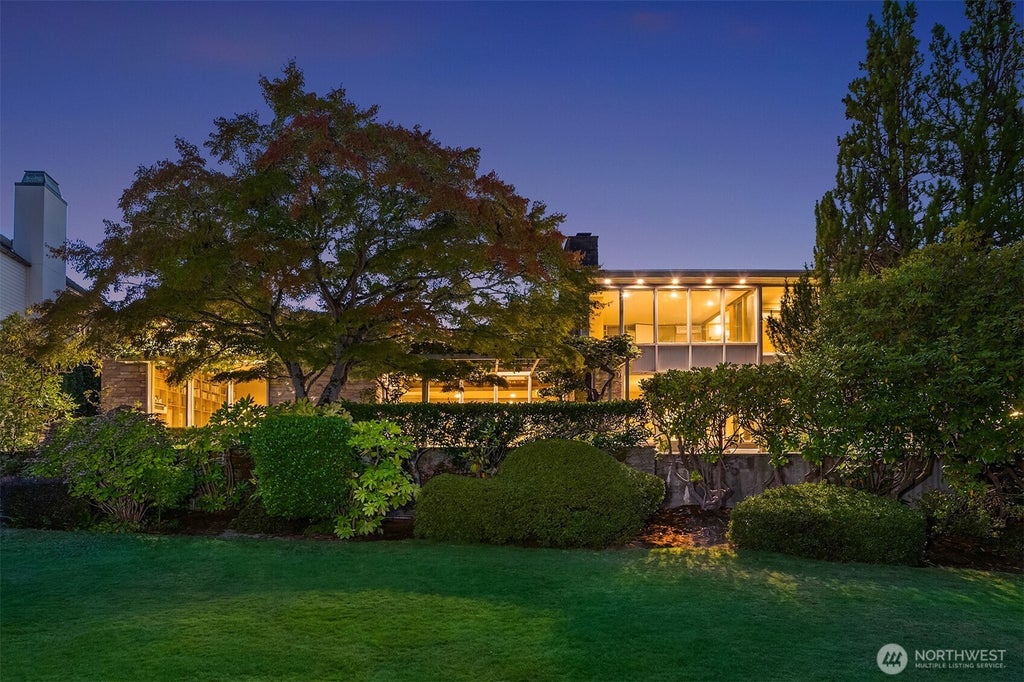 Photo of 2222 Waverly Way E, Seattle, WA 98112 (MLS # 2578972)