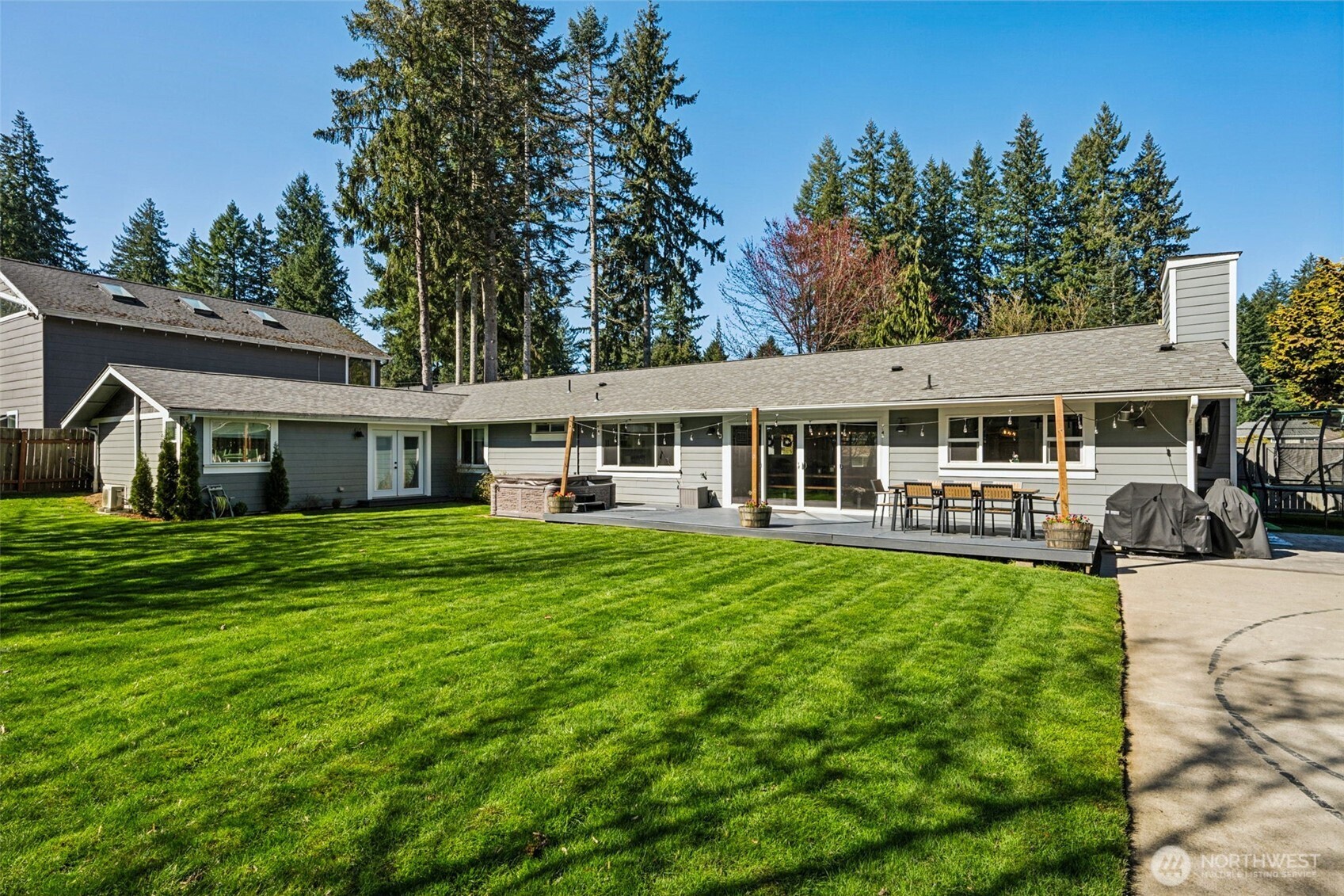 1917 Allegro Drive SE