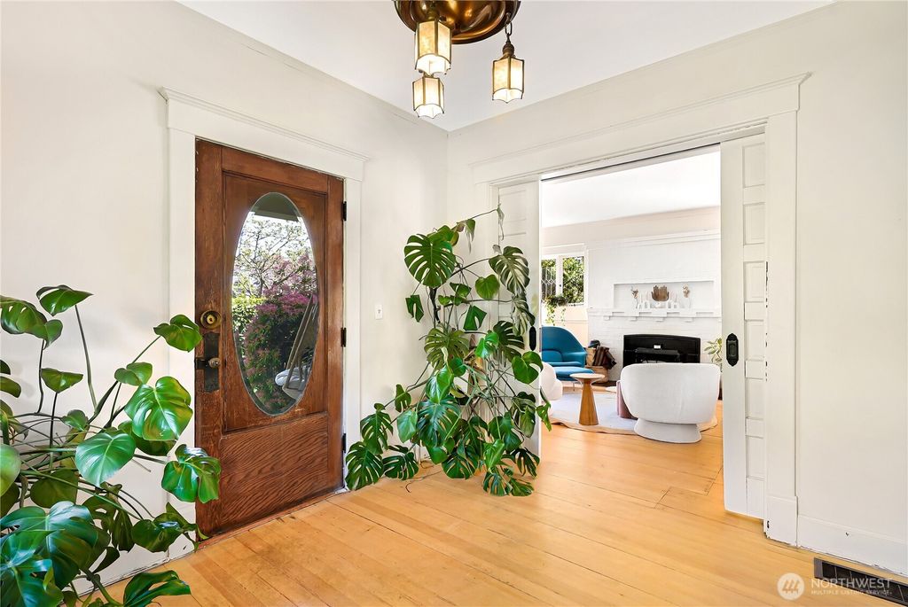 listing image 9361406694028572728