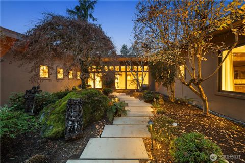 3215 78th Place NE Medina WA 98039