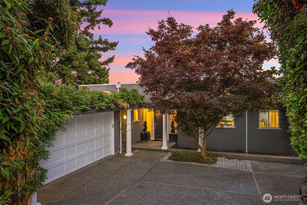 Photo of 3638 49th Avenue NE, Seattle, WA 98105 (MLS # 2472967)