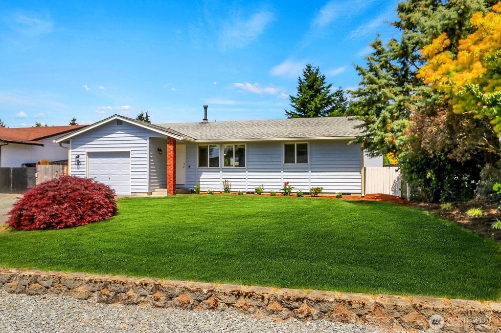 Photo of 4329 125th Place NE, Marysville, WA 98271 (MLS # 2400470)
