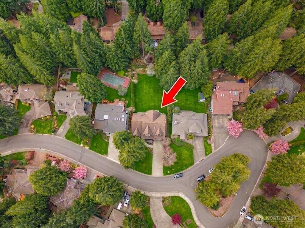 Photo of 2837 220th Place NE, Sammamish, WA 98074 (MLS # 2571524)