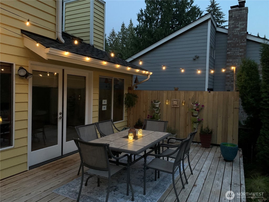 Photo of 2837 220th Place NE, Sammamish, WA 98074 (MLS # 2571524)