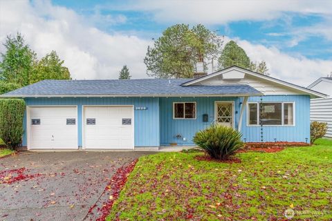 Photo of 2626 Taylor Avenue, Longview, WA 98632 (MLS # 2449127) Photo of 2626 Taylor Avenue, Longview, WA 98632 (MLS # 2449127)
