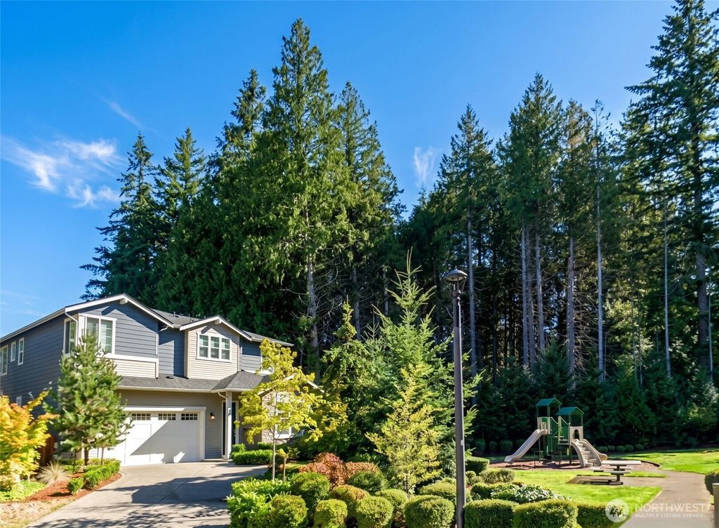 Photo of 21888 SE 5TH Place, Sammamish, WA 98074 (MLS # 2525613)