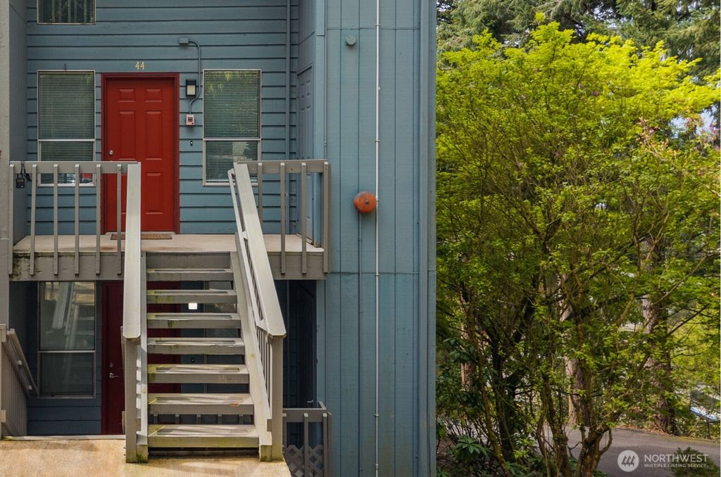 Photo of 500 N National Avenue #44, Bremerton, WA 98312 (MLS # 2508314)