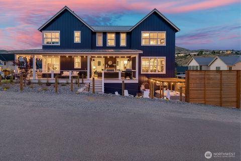 Photo of 217 Bluebell Lane, Chelan, WA 98816 (MLS # 2494034)