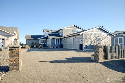 120 Sunrise Avenue SE Ocean Shores WA 98569