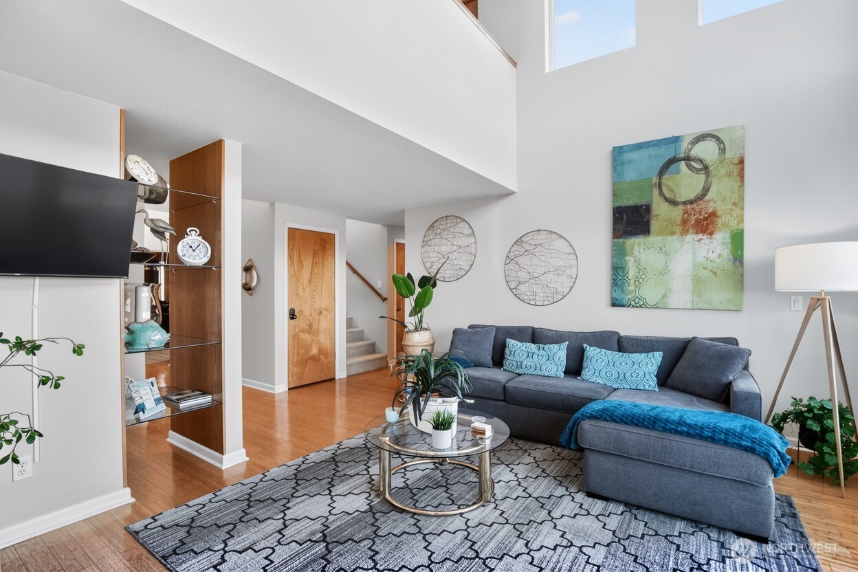 120 Sunrise Avenue SE