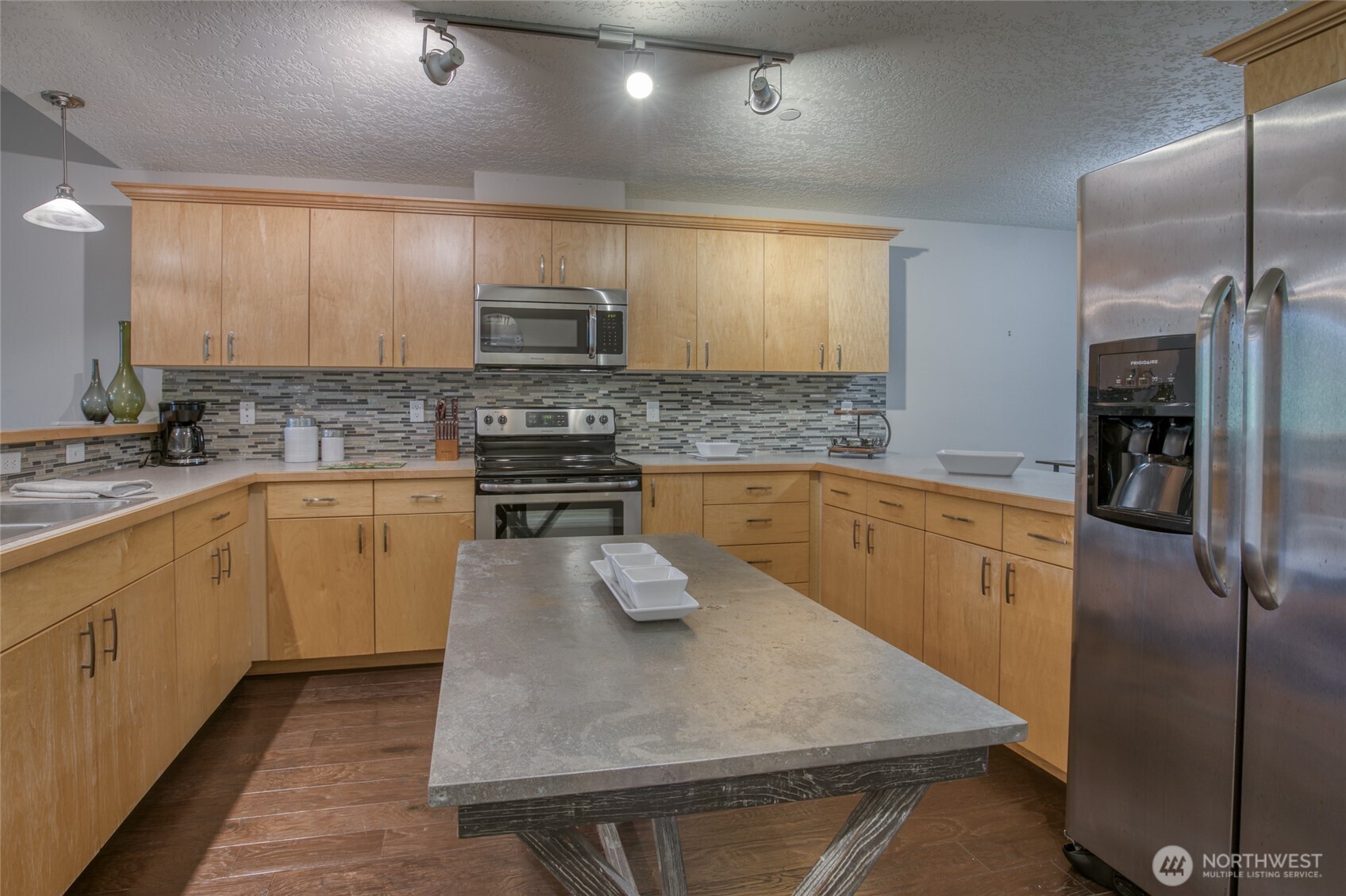262 Oyhut Bay Boulevard SW 305