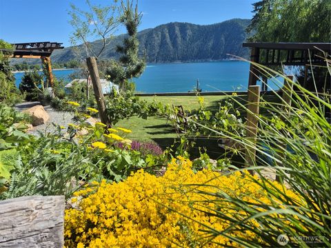 Photo of 337 Boetzkes Avenue, Manson, WA 98831 (MLS # 2498239)