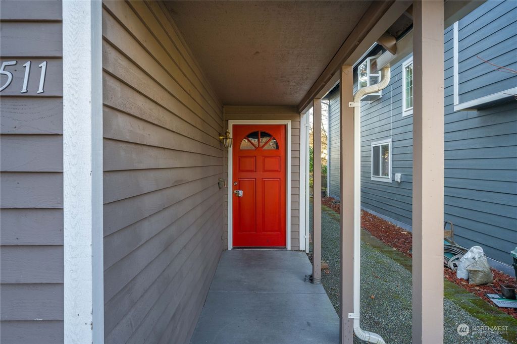 Photo of 7511 25th Avenue NE, Seattle, WA 98115 (MLS # 2320649)