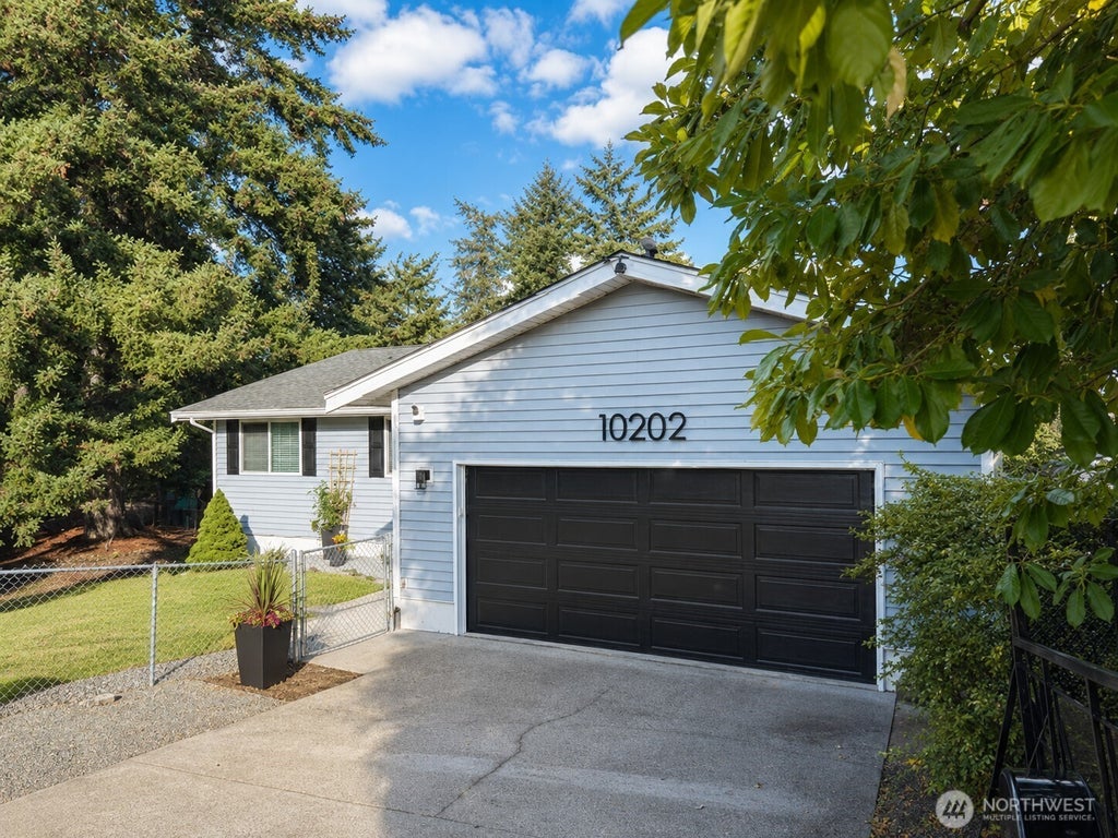 Photo of 10202 105th Street Ct SW, Lakewood, WA 98498 (MLS # 2575719)