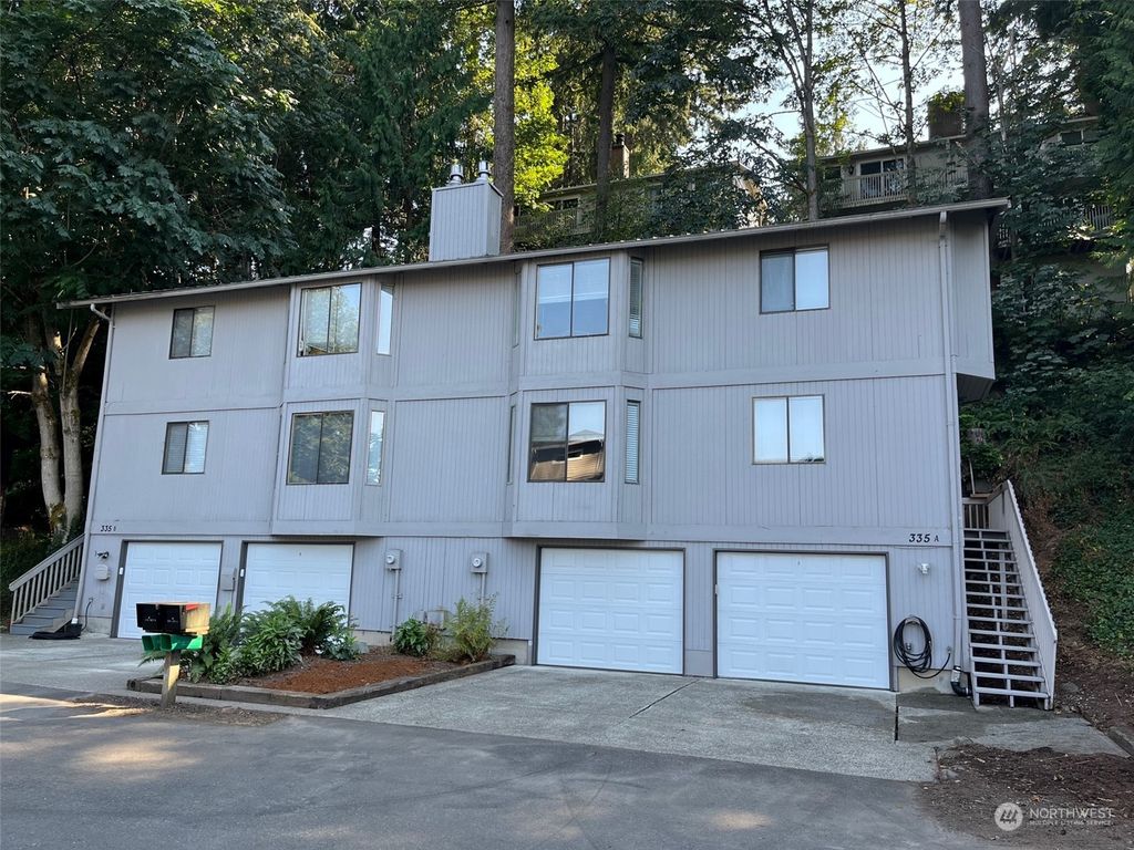 Photo of 335 SE Clark Street, Issaquah, WA 98027 (MLS # 2197441)