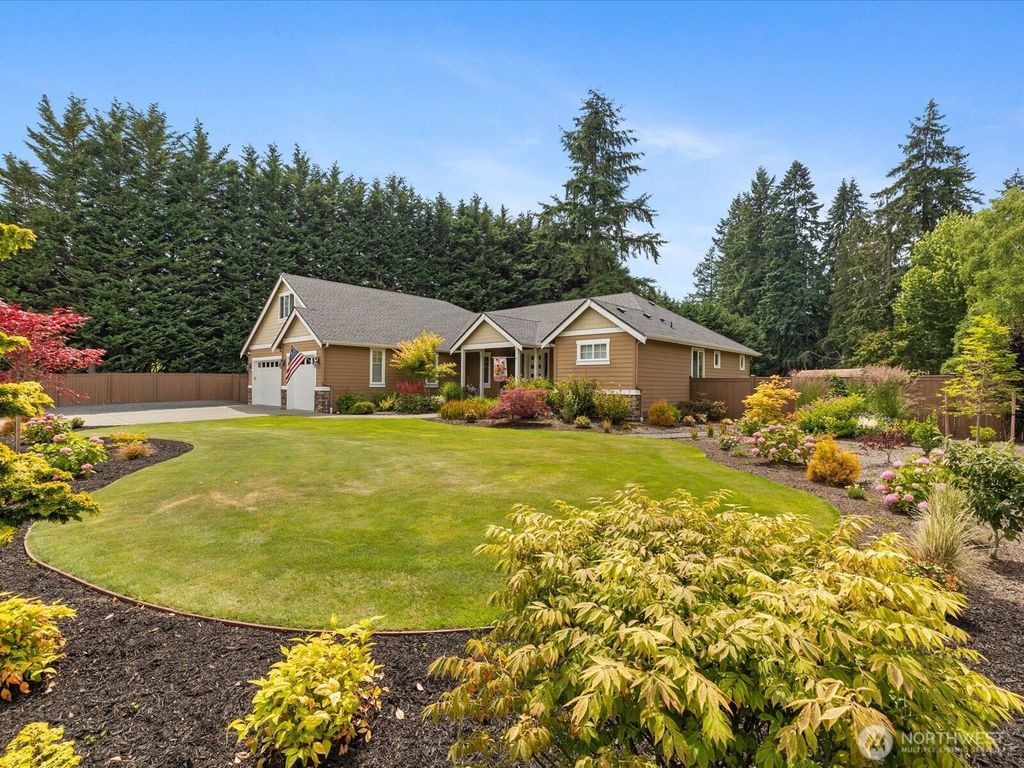 Photo of 16630 Snohomish Avenue, Snohomish, WA 98296 (MLS # 2418656)