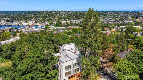 Photo of 532 W Barrett Street, Seattle, WA 98119 (MLS # 2555945)