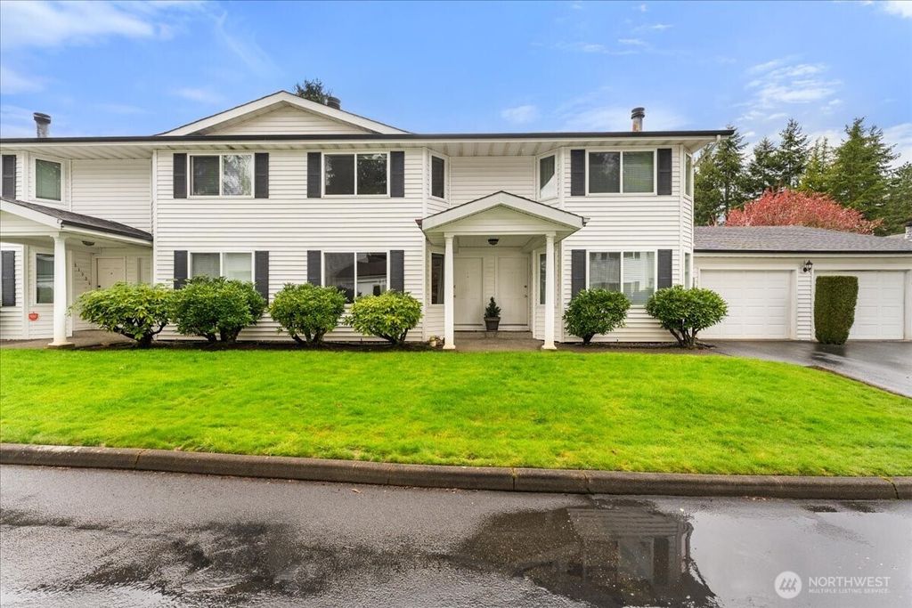 Photo of 31917 45th Place SW #C, Federal Way, WA 98023 (MLS # 2497651)