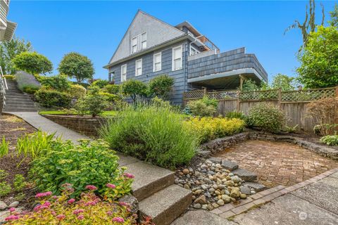 A home in Everett