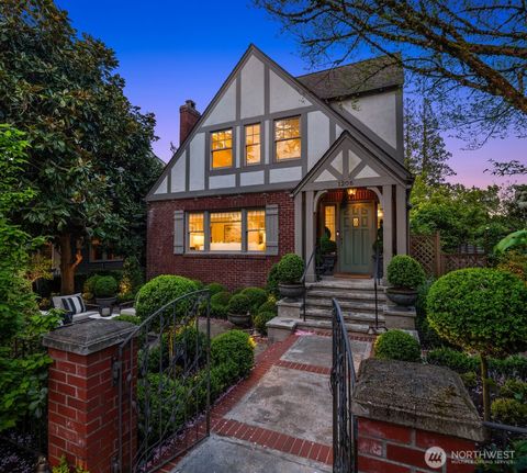 Photo of 1206 37th Avenue E, Seattle, WA 98112 (MLS # 2514933)