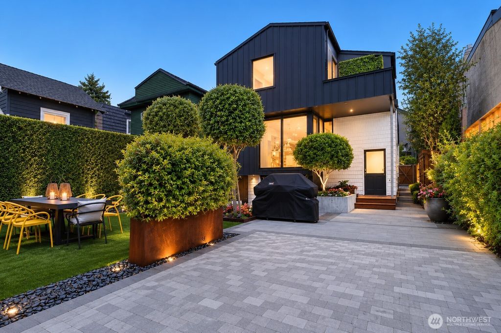 Photo of 2015 42nd Avenue E, Seattle, WA 98112 (MLS # 2537657)