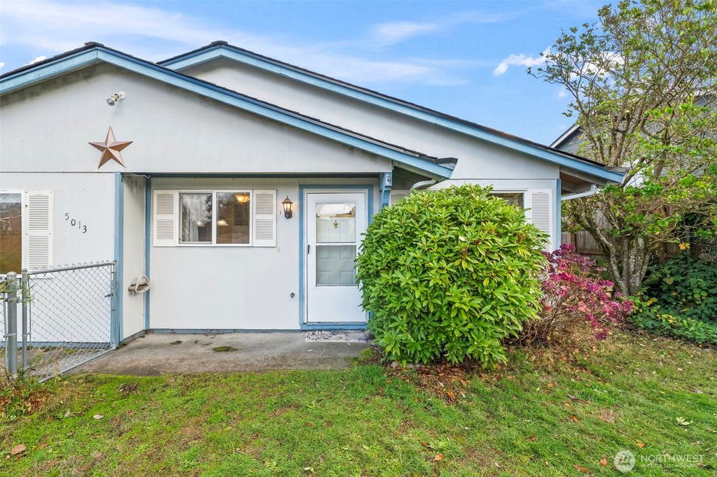 Photo of 5013 N Whitman Street, Tacoma, WA 98407 (MLS # 2457660)