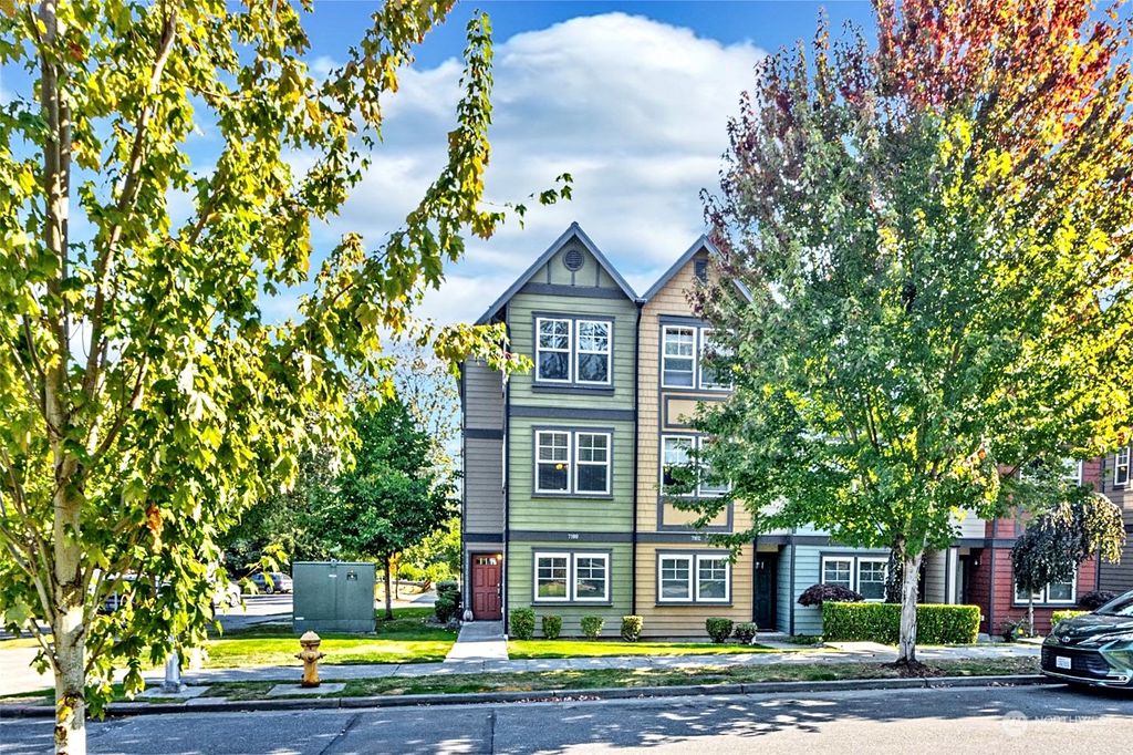 Photo of 7100 Shinkle Place SW, Seattle, WA 98106 (MLS # 2001114)