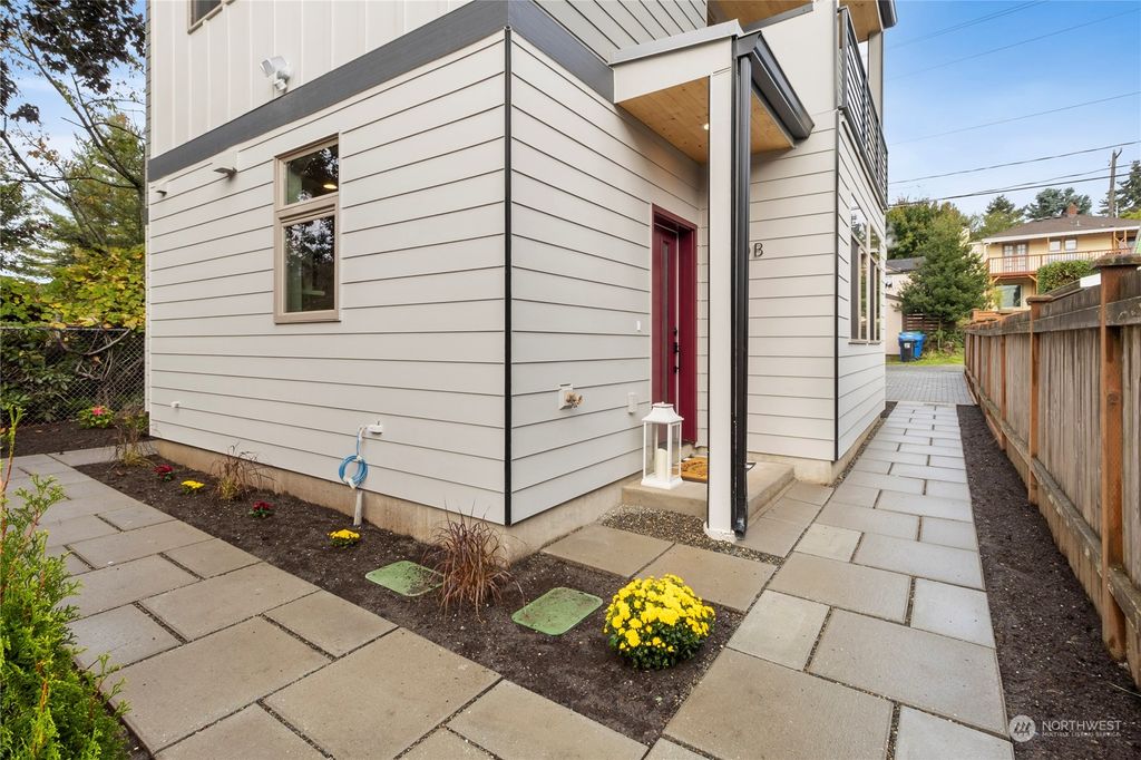 Photo of 8410 17th Avenue SW #B, Seattle, WA 98106 (MLS # 2171254)