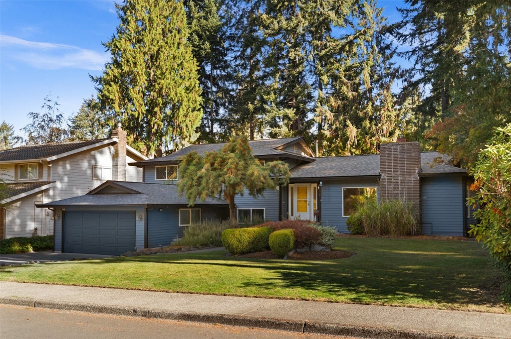 Photo of 2501 34th Avenue SE, Puyallup, WA 98374 (MLS # 2593453)