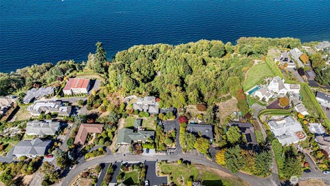 Photo of 29438 10th Avenue SW, Federal Way, WA 98023 (MLS # 2561359)