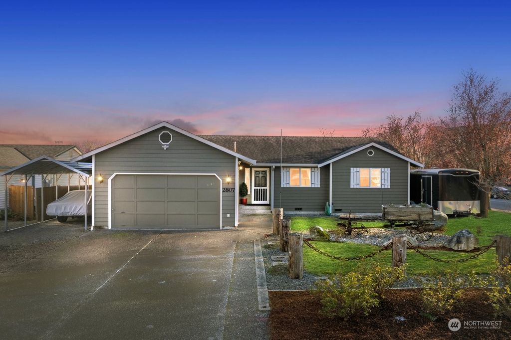 Photo of 2807 113th Avenue NE, Lake Stevens, WA 98258 (MLS # 2215508)