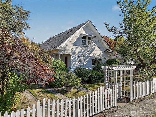 4011 S SHERIDAN AVE, TACOMA, WA 98418 - Image 0bbb13bb616a0fb2464076c8a1dddbc0/1146370341
